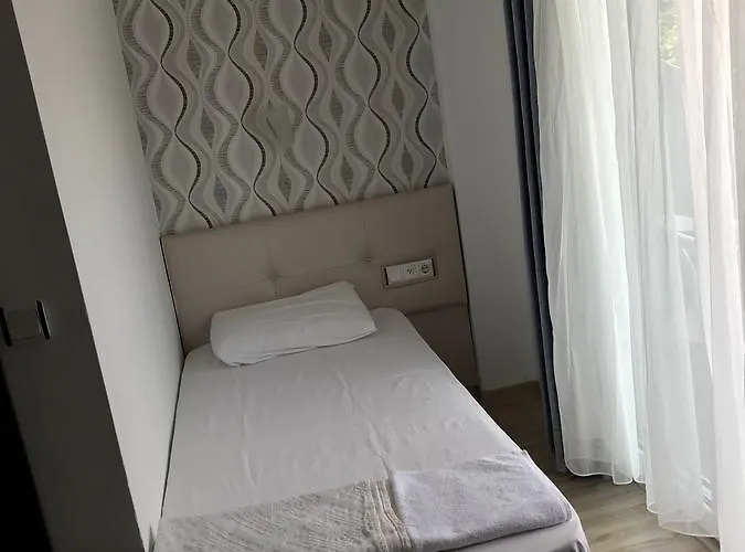 酒店 Twenty One 马尔马里斯