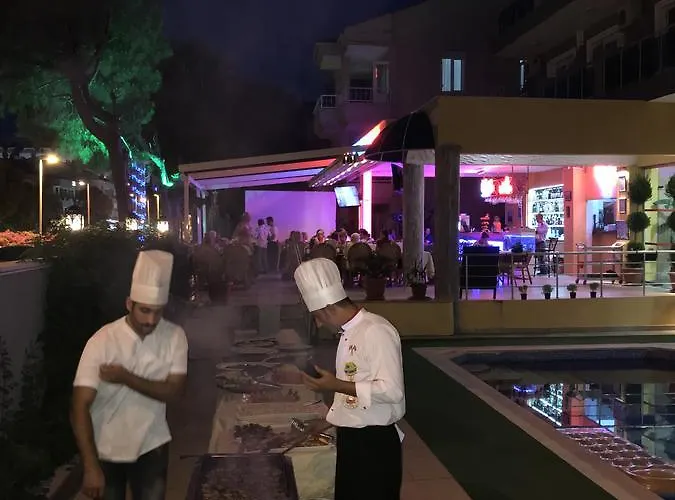 酒店 Twenty One 马尔马里斯