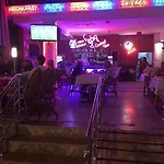 Twenty One Ξενοδοχείο *